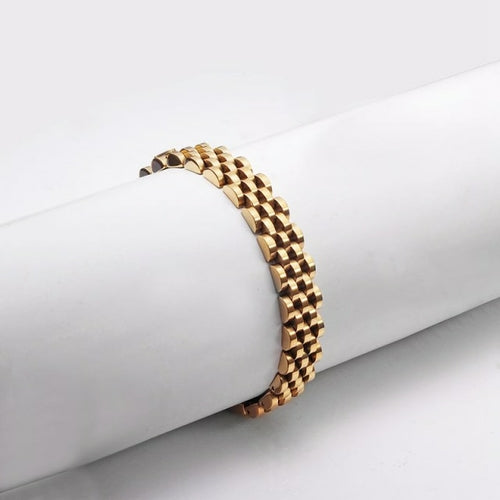 14K Gold Filled Apple Watch Band Paperclip Chain Strap Women Handmade  Jewelry Bracelet, 38mm 40mm 41mm 42mm 44mm 45mm 49mm Ultra - Etsy